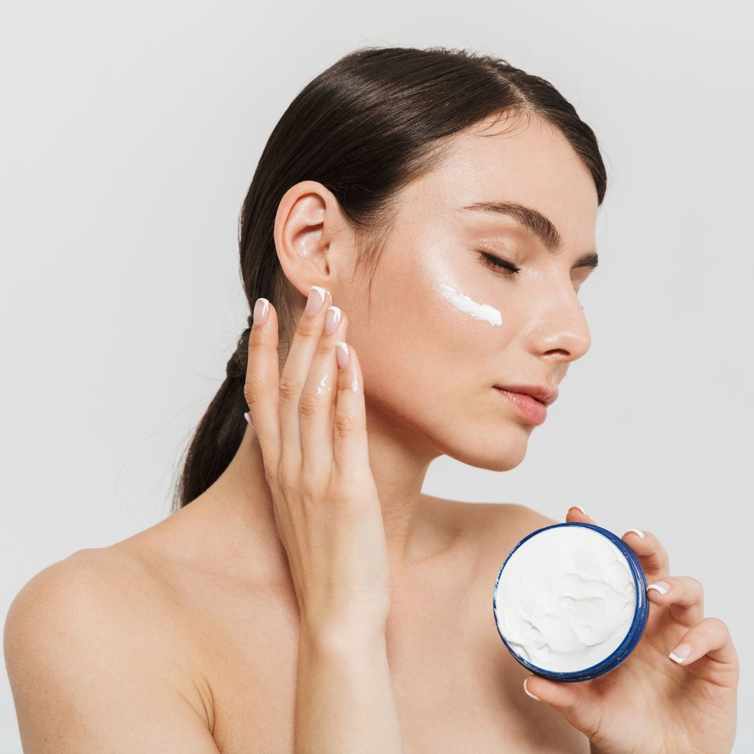 Be good to your skin, you’ll wear it every day for the rest of your life! 
.
.
.
#BHSkin #BHSkinDermatology #Dermatology #Dermatologist #LADerm #LADermatologists #Encino #Glendale #HealthySkin #GlowingSkin #SkinTips #Youthful
