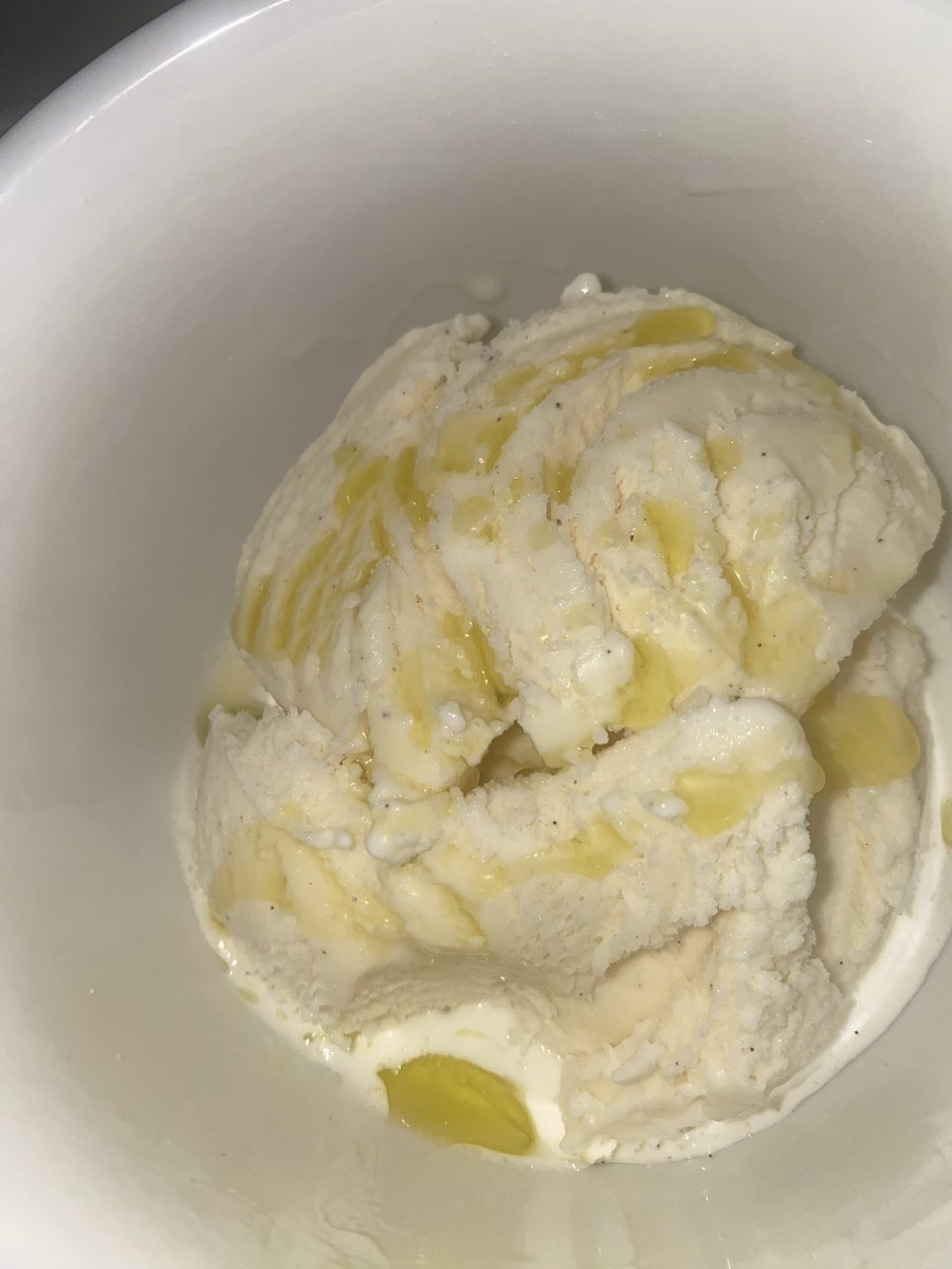 The girlies are right. The vanilla ice cream + olive oil + salt combo does in fact eat