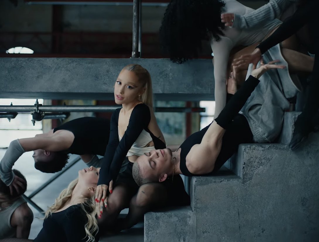 Unisymas's tweet photo. #Música🎵 | #ArianaGrande estrena el video musical de 'Yes, and?', puedes escucharlo en todas las plataformas digitales 🤩
https://t.co/B0e4yjGmmG https://t.co/6fofFAelK7