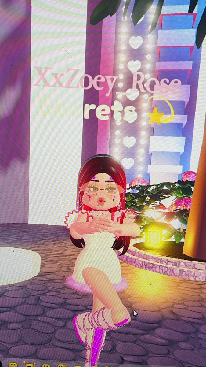NottZoey's tweet photo. Absolutely in love with this game and the items!
Go play Secret Dreamz now!
#SecretDreamz #ROBLOX https://t.co/dlTFG6QYdq