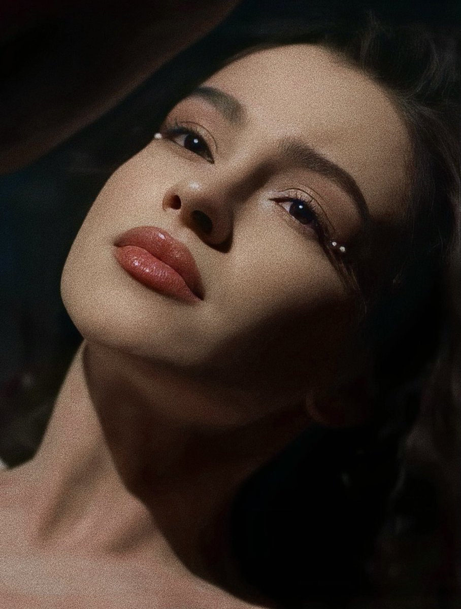 _iremist's tweet image. bu nasıl bi güzelliktir