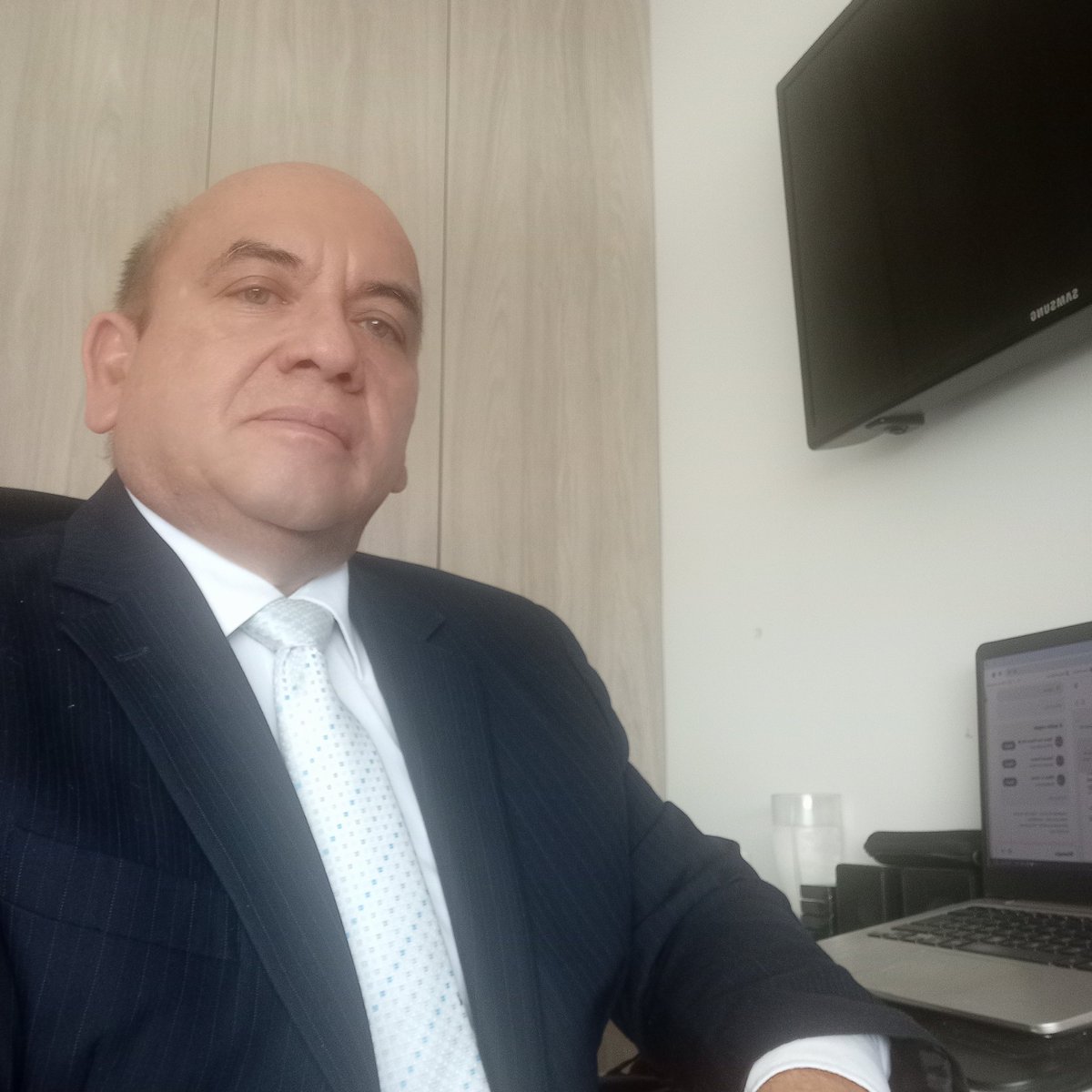 AbogCaicedo's tweet photo. Listo para iniciar audiencia de imputación de cargos ante Juzgado de Control de Garantías. La defensa no descansa. https://t.co/H7HthVx57n