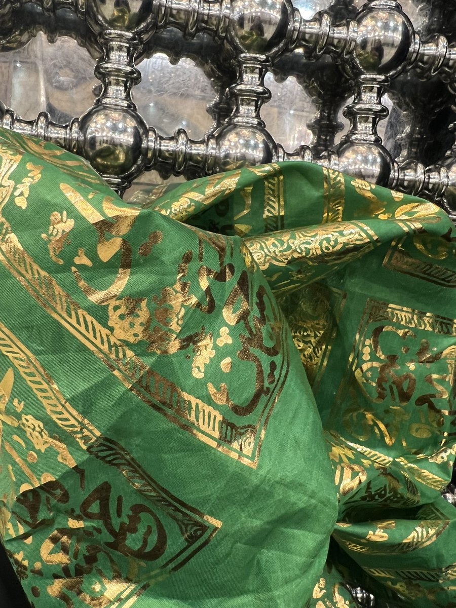 Awaited_Hope's tweet photo. Month of #Rajab
#First_Day
Ziyarah of Imam #Hussain (AS)
According to Imam al-Sadiq (AS):
“Indeed, Allah will forgive one who does ziyarah of Imam Hussain (AS) in the #first day of Rajab.”
📚Bihar al-Anwar, Vol 98, P 97 https://t.co/OpbLbMLSTc