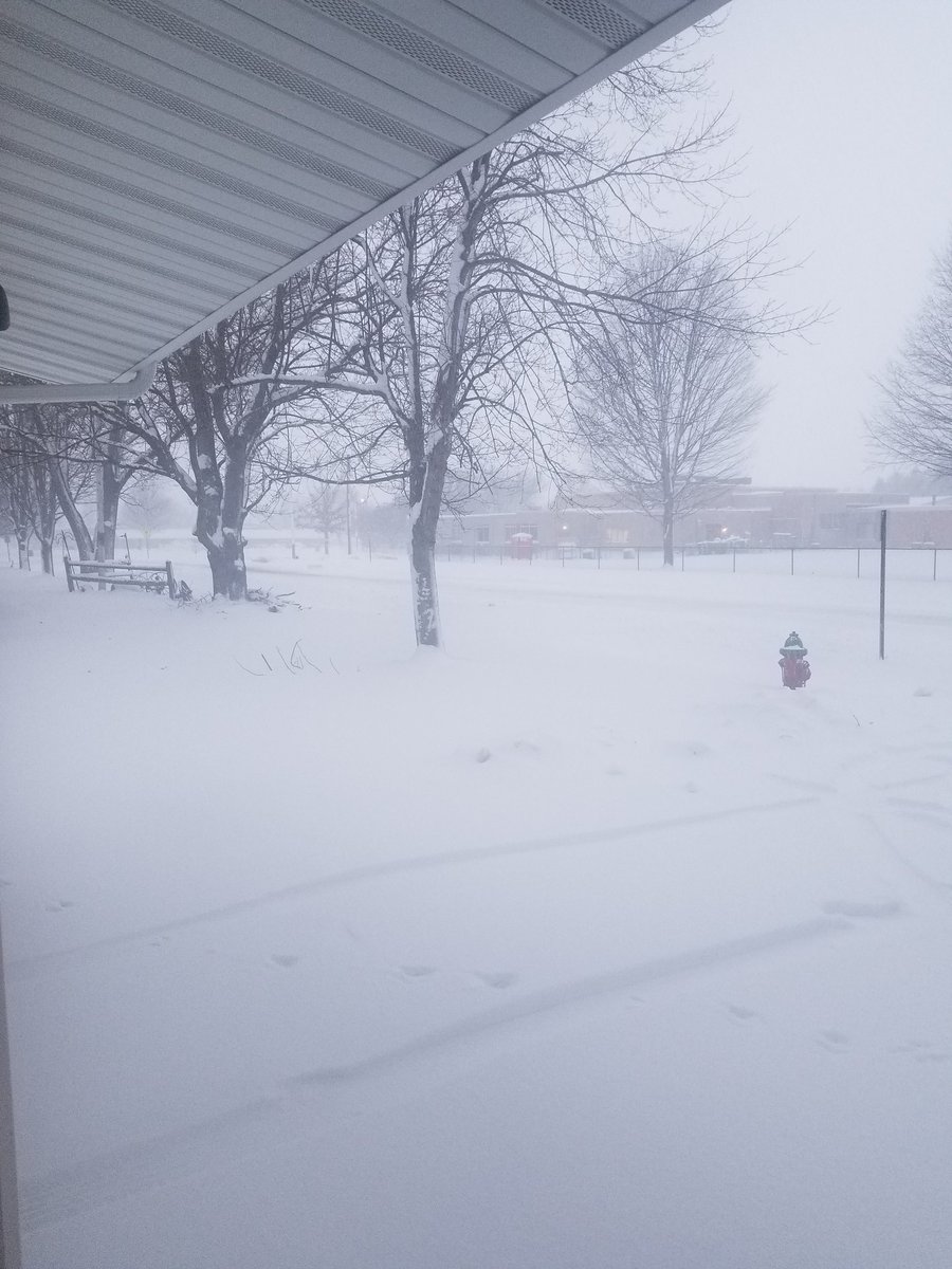 williamglenn53's tweet photo. @afrologist Can't have a fab day got a blizzard moving in here https://t.co/sVEQUlLgvu