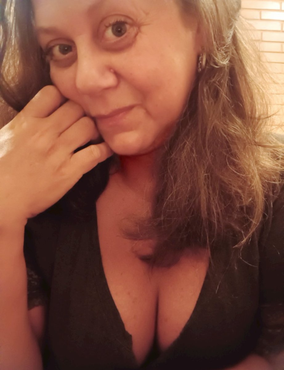 AnaCostaPinto12's tweet photo. “I am happy, this january noon, and my troubles are few."
- Anna Akhmatova
This is 53
#BirthdayPicture #FilterFreeFriday #nofilter https://t.co/F5vFnEPUnx