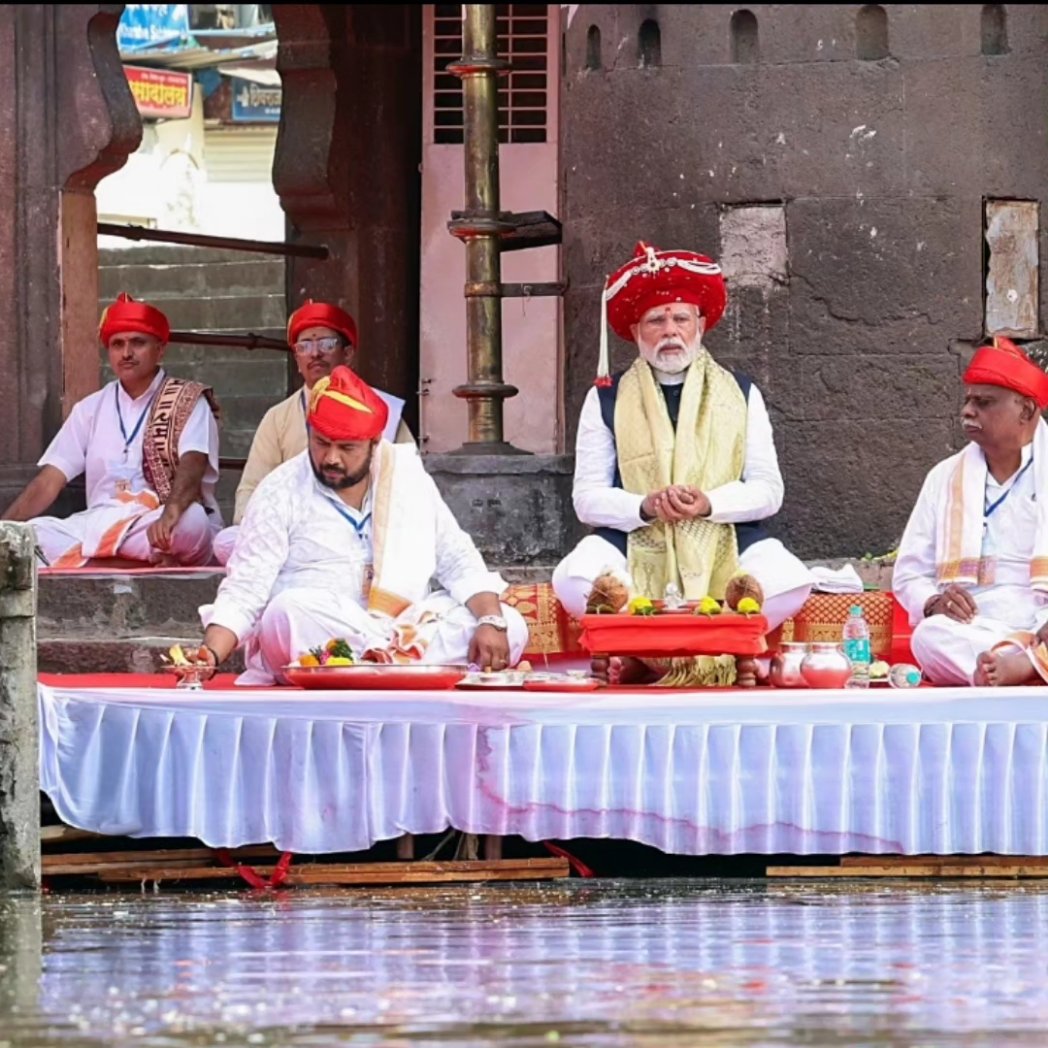 sanjayphanje's tweet photo. रामसेवक...... प्रधानसेवक...... https://t.co/Zs9cWdNuHn
