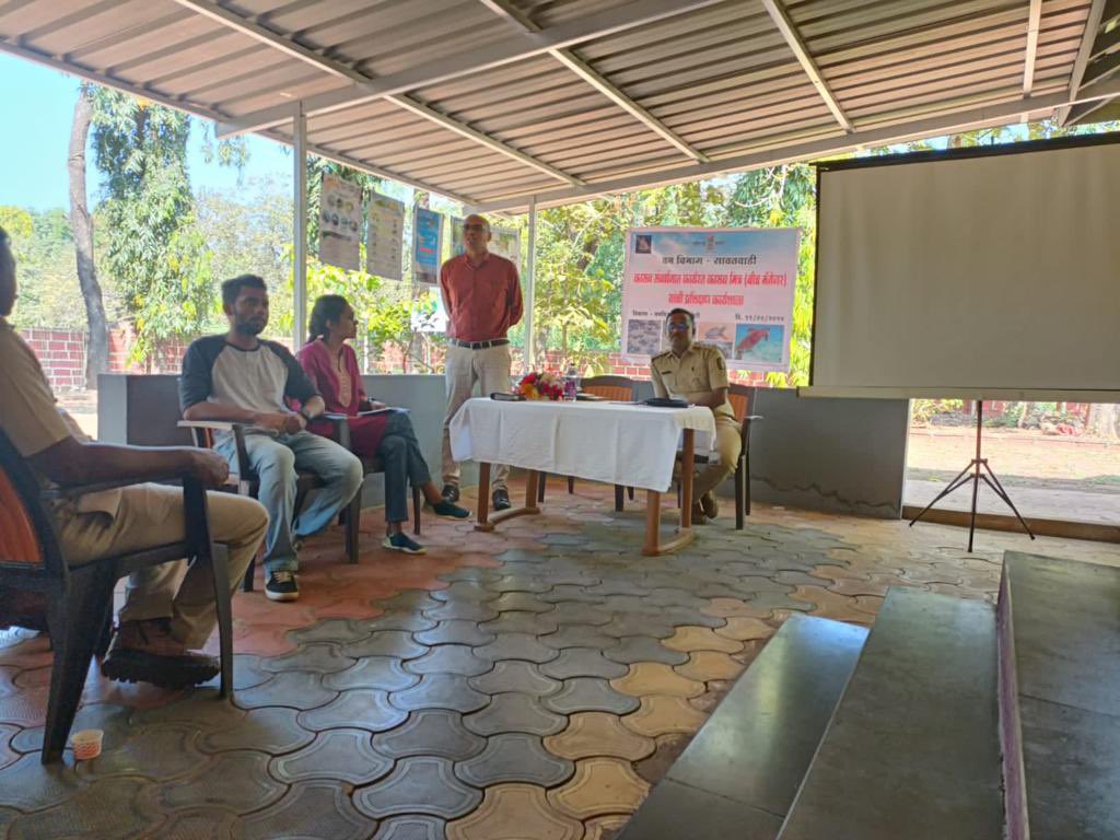 wii_india's tweet image. The #IDWH #MarineTurtle team of #WII in association with the Sindhudurg forest division has conducted a one day workshop on marine turtle monitoring and hatchery management practices for the beach managers (Kasav Mitra) and frontline forest staff of #Sindhudurg forest division.