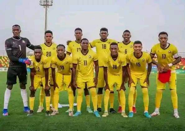 BonaventureBVM's tweet photo. Let's give give some flowers to the COSAFA region for recording progress. At club level Sundowns, and Petro Athletic have lead the way. At the AFCON24  we have  5 teams. So shout out to Zambia 🇿🇲, South Africa 🇿🇦, Mozambique 🇲🇿, Namibia 🇳🇦 and Angola 🇦🇴! An upset is loading... https://t.co/Y9WBDY0kbV