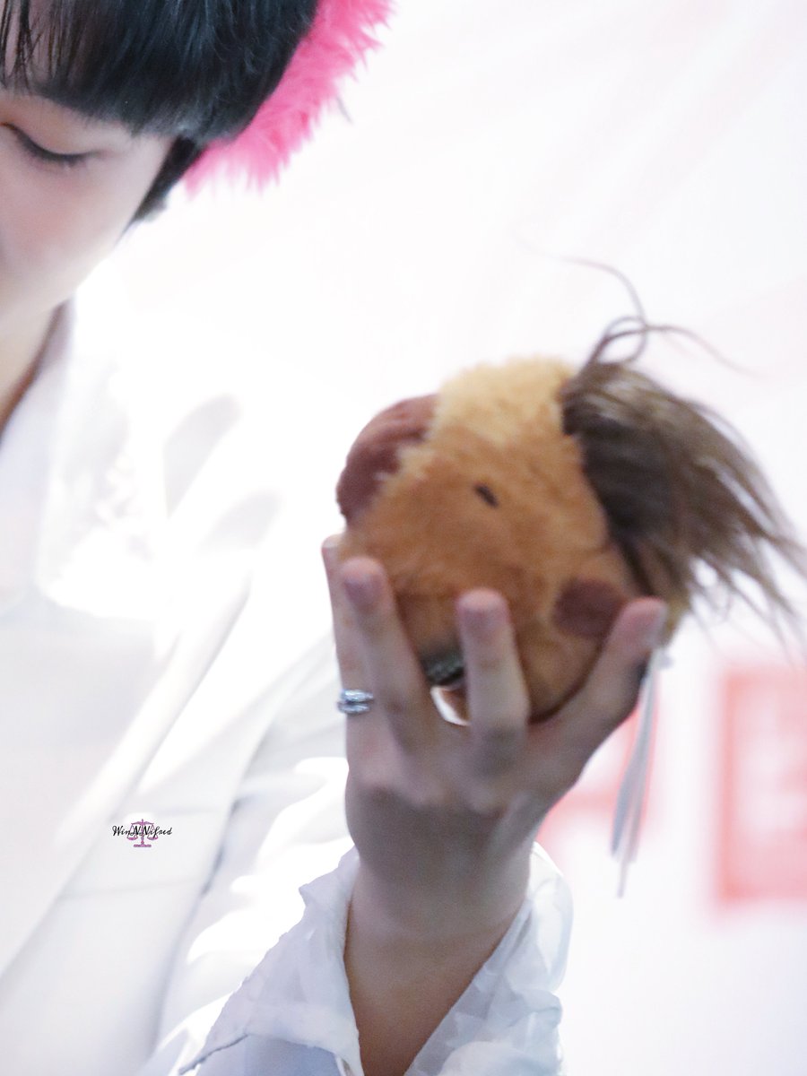 winifred_gwen's tweet photo. ㅋㅋㅋㅋㅋㅋㅋㅋㅋㅋㅋㅋㅋ
#NuNew @CwrNew
#NuNewFanSigninChina https://t.co/muk2uAV0yf