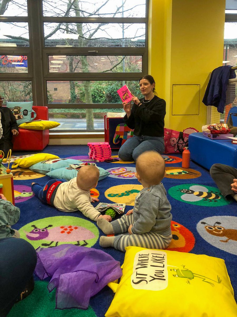 Action shot of me introducing our New Year Reading Folk pick, Bunny by Mona Awad 🐇

Reading Folk is now in the fabulous Huyton Library, as part of the Knowsley Arts Project funded by <a href="/ace_national/">Arts Council England</a> in partnership with <a href="/OneKnowsley/">One Knowsley</a> 🧡