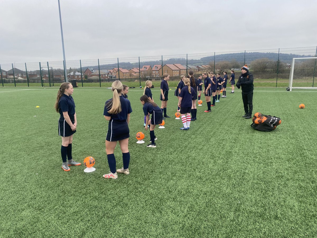 BwDSGO's tweet photo. Tonight saw the first of our Barclays Girls Football sessions @StBedesRCHS with 30 Girls from @StBedesRCHS_PE and local primary schools taking part. Sessions expertly run by @foxfoundfooty #letgirlsplay @YouthSportTrust @ActiveLancs @YourSchoolGames https://t.co/oCM47KDolg