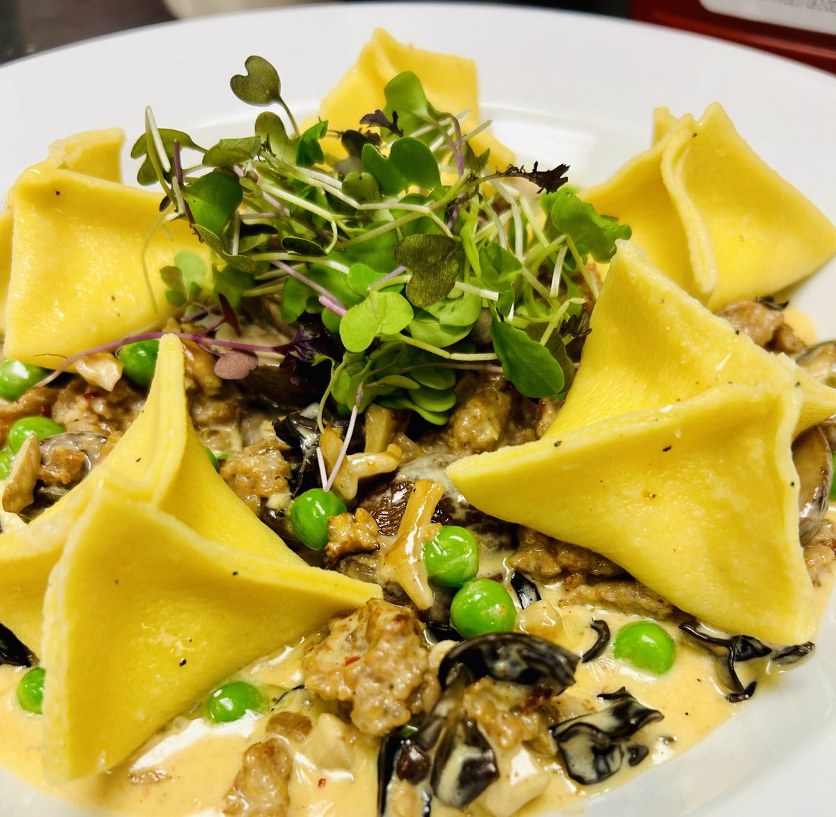 Mory's Association tweet media