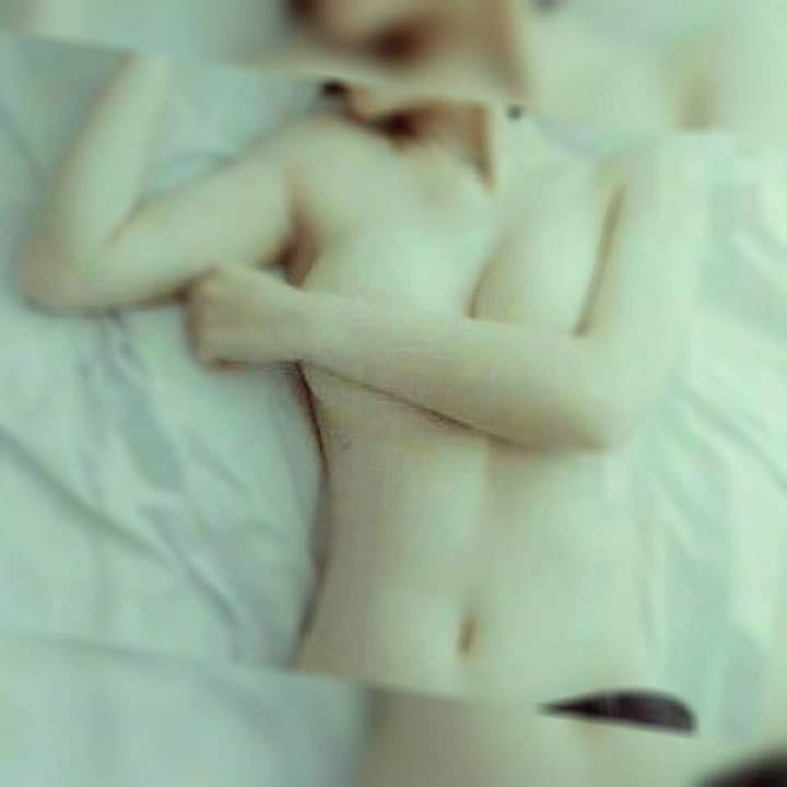 MyTran014's tweet photo. Từ trước đến giờ có 3 người địt tôi mà không bảo là thằng bồ cũ, cha chủ trọ và bạn của lão https://t.co/s09sBkwO1g