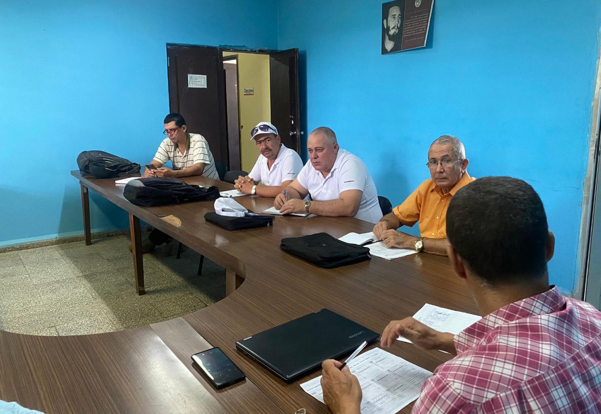 ✅ Este viernes, representantes del Proyecto de Desarrollo de Cooperativas Ganaderas en la Región Central Oriental (PRODEGAN) intercambiaron con profesores e investigadores de la #UCCuba. 

#UniversidadCubana #proyecto #PRODEGAN #EducaciónSuperiorCubana #Camagüey #Cuba