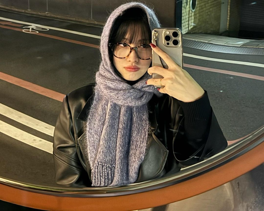 SubjectKpop's tweet photo. Momo's Instagram update

"Kyoto😎"

#TWICE #트와이스 @JYPETWICE https://t.co/Mb6VMXFWkY