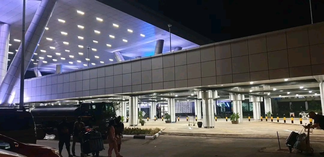 AfricaFactsZone's tweet photo. New terminal at Entebbe International Airport in Uganda. https://t.co/kzgi9MoYIj