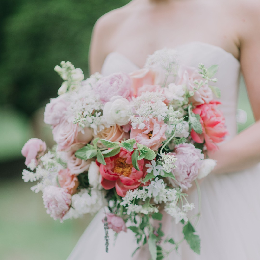 ladevents's tweet photo. Looking for a beautiful bridal bouquet? Look no further. We use only the freshest flowers
#maineweddingflorist #weddingflowers #mainewedding #portlandmaine #kimchapmanphotography https://t.co/1QpYpc9auc