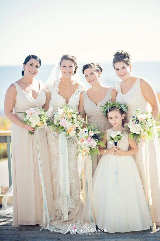 ladevents's tweet photo. Looking for a beautiful bridal bouquet? Look no further. We use only the freshest flowers
#maineweddingflorist #weddingflowers #mainewedding #portlandmaine #kimchapmanphotography https://t.co/1QpYpc9auc