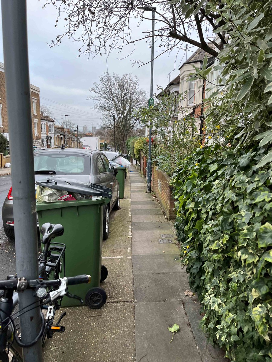 hjakeways's tweet photo. Hello @Royal_Greenwich we're having problems with our black bins here on Woodland Terrace SE7 which now haven't been collected since 11 Dec (for the whole street). Multiple online reports and calls made to contact centre - could you chase please? Thank you. https://t.co/ziDRhHPIVW