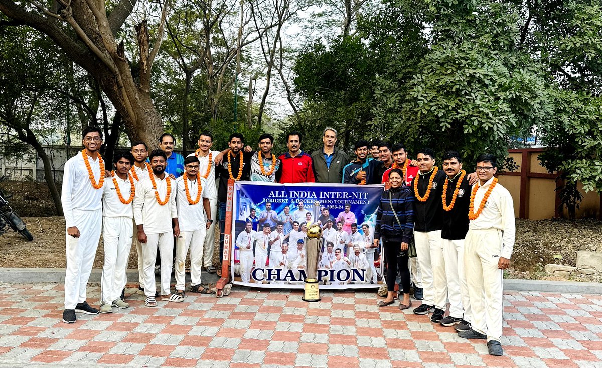 SVNIT_Surat's tweet photo. सरदार वल्लभभाई राष्ट्रीय प्रौद्योगिकी संस्थान सूरत की पुरुष क्रिकेट टीम ने हाल ही में राष्ट्रीय प्रौद्योगिकी संस्थान तिरुचिरापल्ली में आयोजित अखिल भारतीय इंटर NIT क्रिकेट स्पर्धा में NIT कुरुक्षेत्र को हराकर प्रथम (चैंपियन) स्थान प्राप्त किया। https://t.co/Dp5wYkn0Ot