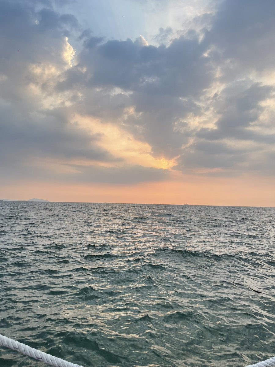 SaranPie's tweet photo. นึกถึงขอบเขตกับเคียงดาวเลยแหะ
#เขตเคียงดาว
#StarScopeSeries https://t.co/lXmO2EKVrY