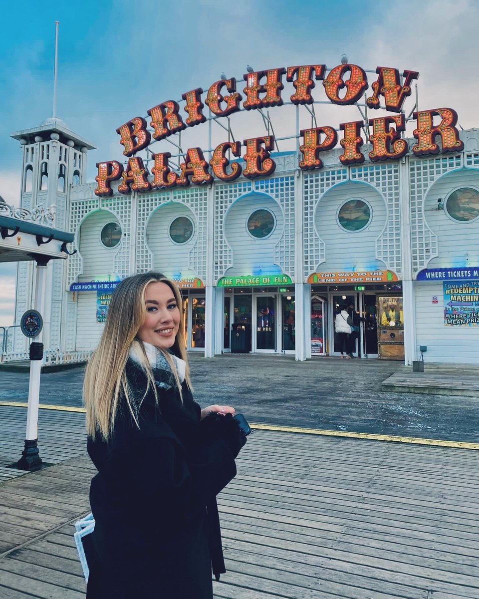 fionndonald's tweet photo. Great few days in Brighton @DECPOfficial 🎡✨ https://t.co/Rj188MZLah