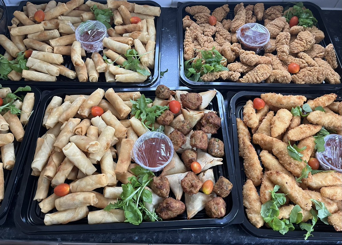 IamROBMITCH's tweet photo. If anyone is looking for any catering, we have started a little catering business. We cater for
any type of event. Birthday parties funerals etc. Please call Jamie on 07950 277489
For a quote https://t.co/kZELRUQ7kC