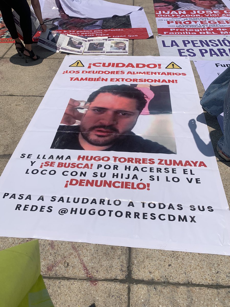 IvonneTheresaC's tweet photo. Este es un hombre cobarde q en una manifestación contra el deudor alimentario @HugoTorresCDMX nos grito “pásenle una por una! Aquí les parto su madre a todas”

Cuidado con este farsante @fnm_ong https://t.co/B5wzRLIBO2