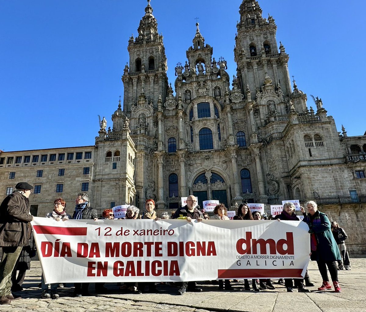 compostelaberta's tweet photo. 📢 No #DíaDaMorteDignaEnGalicia sumámonos á concentración convocada por @derechoamorir.
Porque temos que seguir loitando polo dereito a decidir libremente sobre a morte.
Porque os dereitos das persoas deben ser respectados ata o final.
#LibresAtaOFinal https://t.co/wOcuHnmSrH