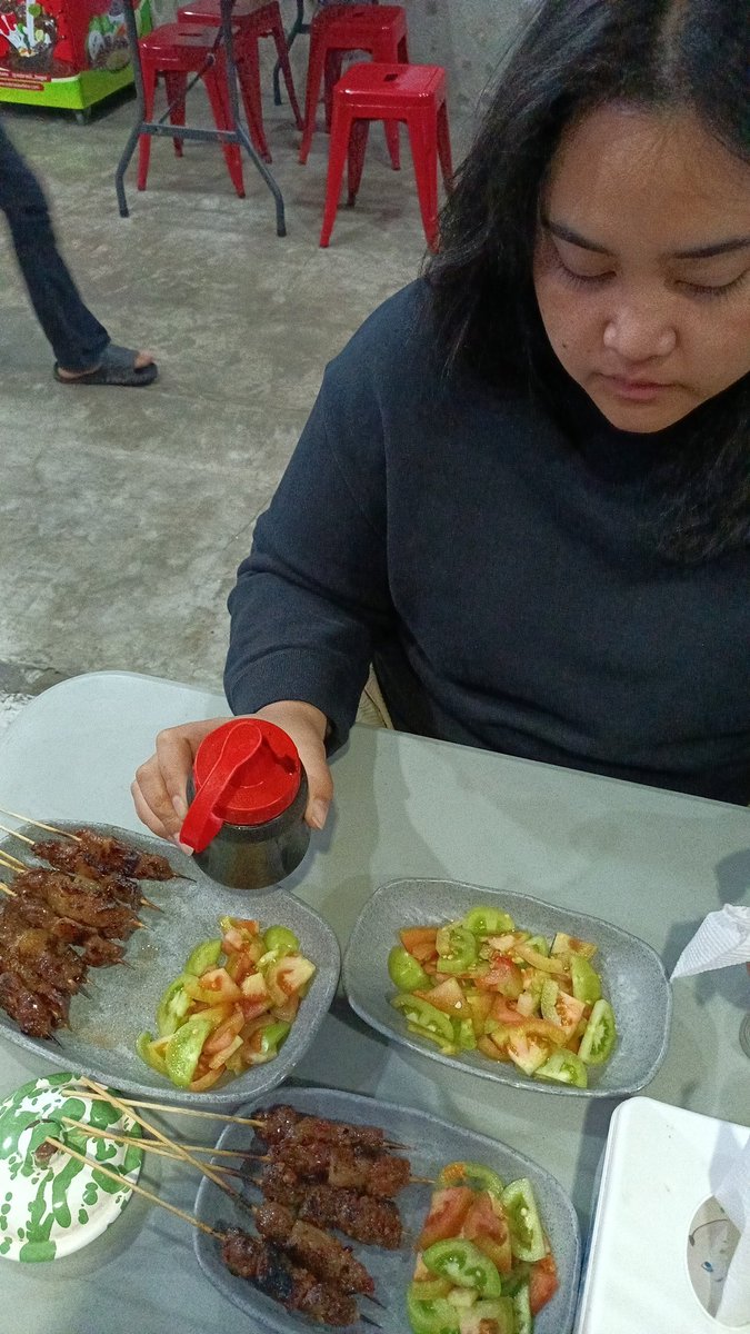 Nyate dulu bareng is3