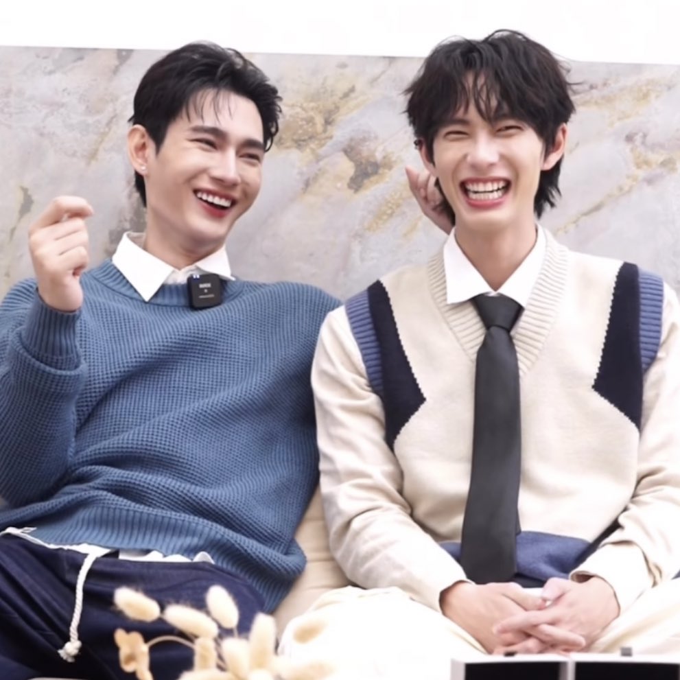 Lunar_xk's tweet photo. 🗣️ : What do you usually call the other?
🐱🐶 looking at e/o 👀
🐱: My Nong, my Pooh, and there are times when I get a little angry when (🐶 is naughty), it's Pooh!
#TISHIXPOOHPAVEL #PitBabeTheSeries #PavelPooh #pavelphoom #ppoohkt @pavelphoom @ppoohkt
https://t.co/lZHwhEUbG4