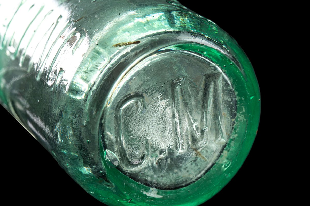 wessexarch's tweet photo. This Codd bottle was #FoundInTheGround by our archaeologists in Oxfordshire! Its top has been smashed off, perhaps to retrieve the marble inside. 🤔
Before the introduction of metal bottle caps, Codd bottles were widely used to store carbonated drinks to keep them fizzy! 🫧 https://t.co/Zrh5tm8f4T