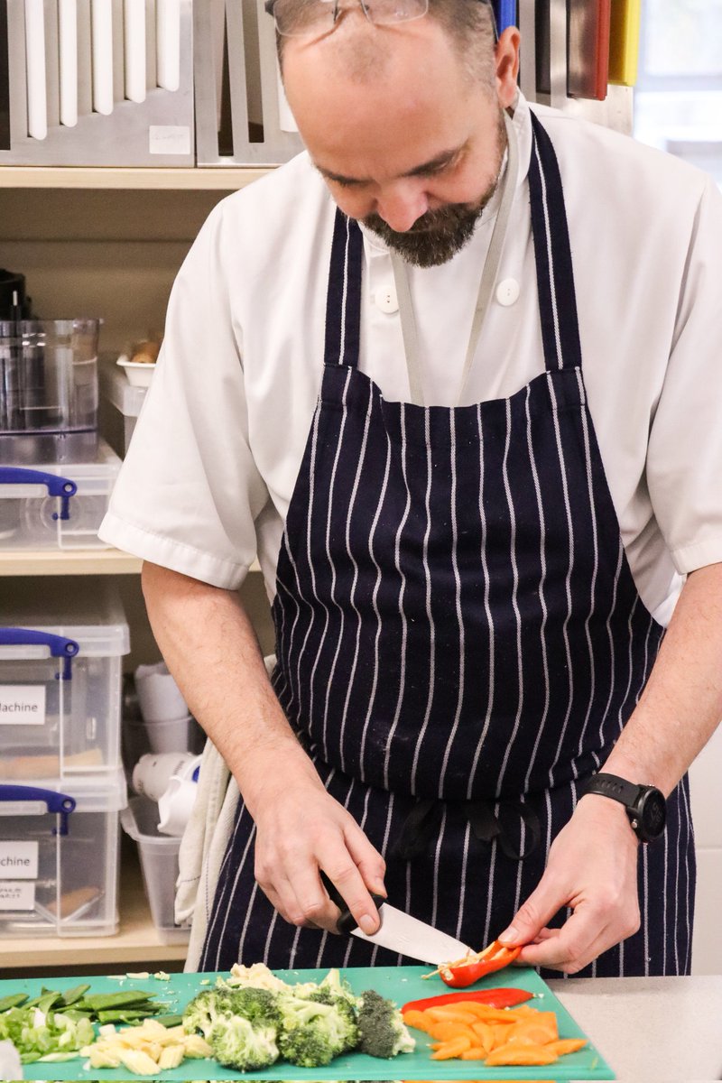 Today Mr Pickard - Catering Manager spent time with our Food Tech students demonstrating a Thai stir fry while talking to them about menu planning today. <a href="/BGSFoodTech/">BGS Food & Nutrition</a> #Food #BGSfood #menu #school