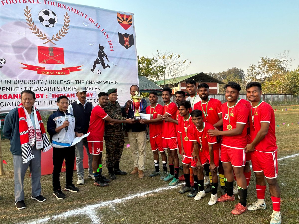 Spearcorps's tweet photo. #Spearcorps, #IndianArmy organized a Football Tournament under #OperationSadbhavna for the youth of Dangri Kumar Gaon at the Titlagarh Sports Complex in Charaideo district, #Assam, from   8 - 11 Jan 24. 
Aimed at promoting the culture of sports amongst the youth, the event witnessed the enthusiastic participation of eight teams, among which Lachit FC emerged as the champions.

@adgpi
@easterncomd
@mygovassam