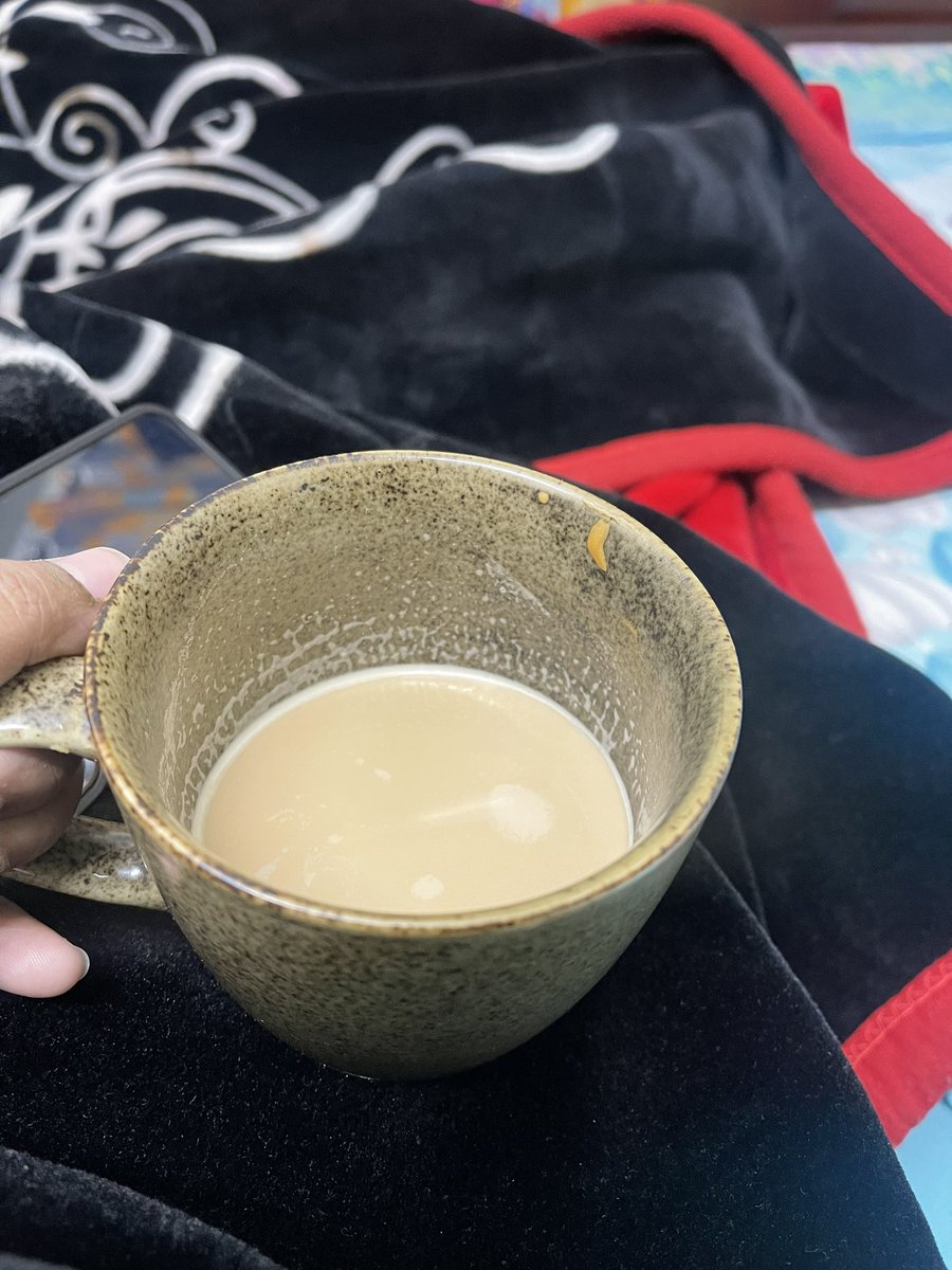 lihaq000's tweet photo. Cold winter hot coffee ☕️ 

#WinterVibes #Coffee https://t.co/Xz1aE78ZdF