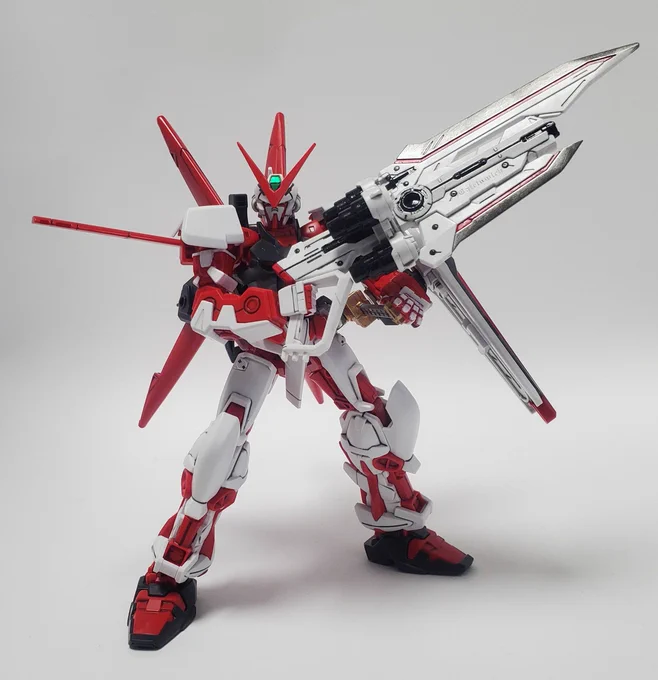 #SEEDガンプラミッション こんなちょうどいいキャンペーンやってたのか!部分塗装のつもりがほぼ全身塗ることになったレッドフレームとカレトヴルッフもっかい貼るね!