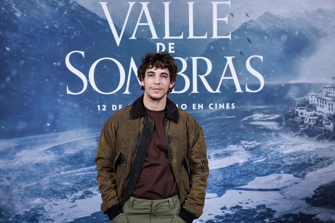 IkiruFilms_'s tweet photo. ¡Así ha sido la presentación de #ValleDeSombras esta mañana en Madrid! 🎬 La nueva película de #SalvadorCalvo protagonizada por #MiguelHerrán, #AlexandraMasangkay, #SusanaAbaitua e #IvanRenedo. ¡12 de enero estreno en cines!
.
#ikirufilms https://t.co/Hda4kbNwgA