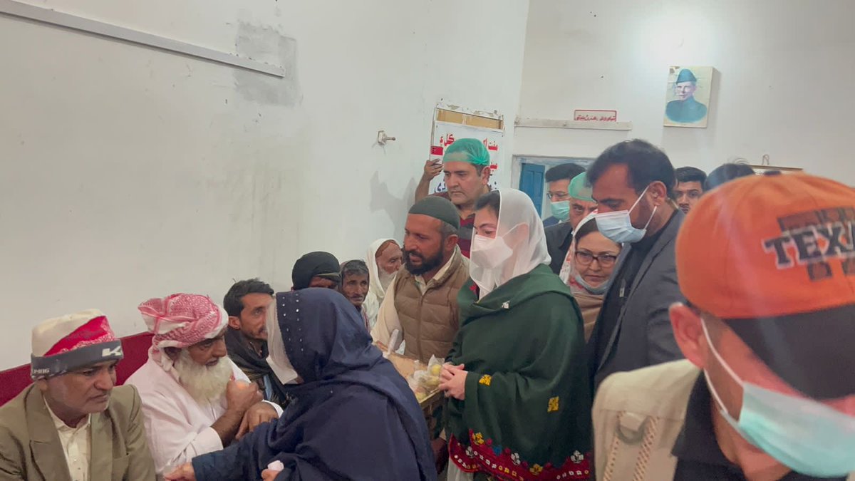 AseefaBZ's tweet photo. Visited the free eye camp organised by   Dr Manzoor Mirza with Dr. Azra Pechuho, in UC Jam Dataar in Nawabshah. The dedicated team is providing free examinations and treatments for all 

#Nawabshah https://t.co/rZ5vEnq4ym