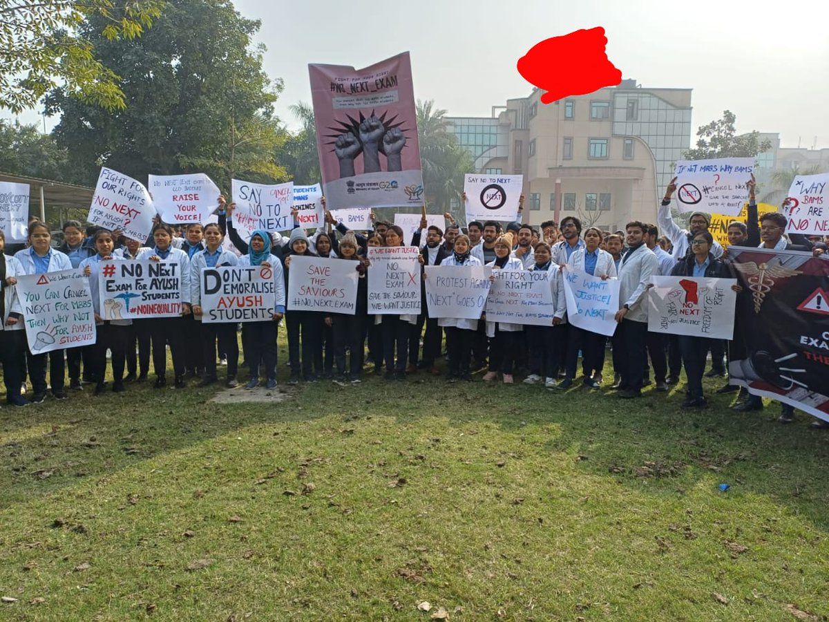 Doctorbein's tweet photo. NCISM #unacceptable NExt exam should be applicable from 2024 batch onward like MBBS why on all old student who have taken admission on old rules and regulation bringing NExt in the middle of batch is unfair #NEWRULEFROM2024 @sarbanandsonwal @PMOIndia @moayush @mansukhmandviya https://t.co/DSvYyAaANd
