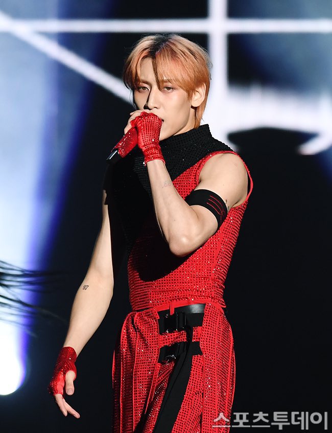 Waraken97's tweet photo. วันนี้บอกได้คำเดียว  หล่อ ต่อแถวที่ไหน
BAMBAM AT S2CON
#셰어링앤투게더_뱀뱀
#BamBam @BamBam1A https://t.co/R2qa4ZuN7g