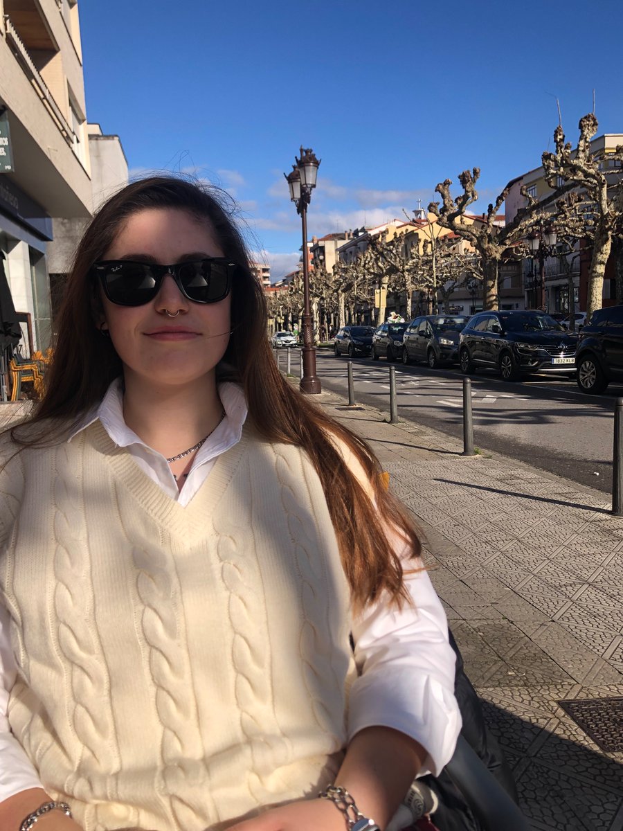 MartaK___'s tweet photo. Sus búsquedas de Pinterest: #oldmoney #oldmoneylesbian #ootd #trendy #preppy https://t.co/AjAPJV5XKL