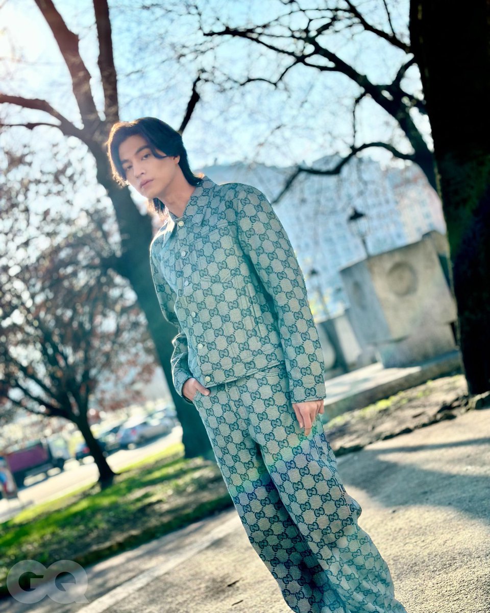 ลุคเดินชมเมืองยังหล่อขนาดนี้ รอชมลุคเข้าร่วมงานนะค้า🥰

GULF​ X GUCCI MFW
#GucciFW24xGULF