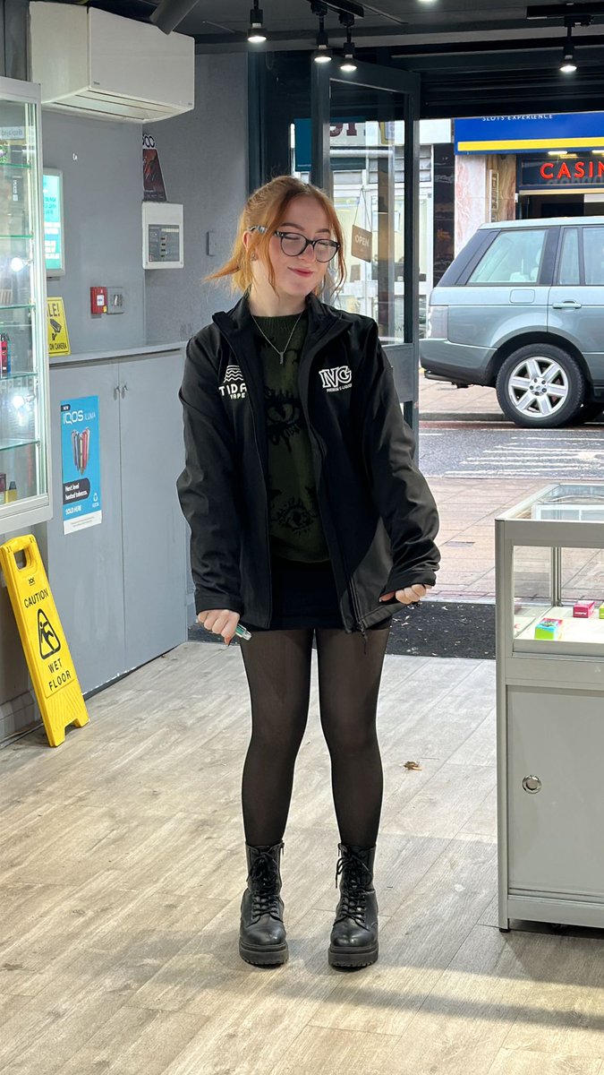 IVG x Tidal =⚡Shannon showcasing her style with the perfect blend of fashion and #vape vibes in the exclusive IVG x Tidal jacket!
.
.
.
#VapeLife #VapeCommunity #UKVape #VapeJuice #VapeIndustry #VapeTips #VapingJourney #GeekVape #Vibes #ShopNow #ShopLocal #UKBusiness #VapeUK