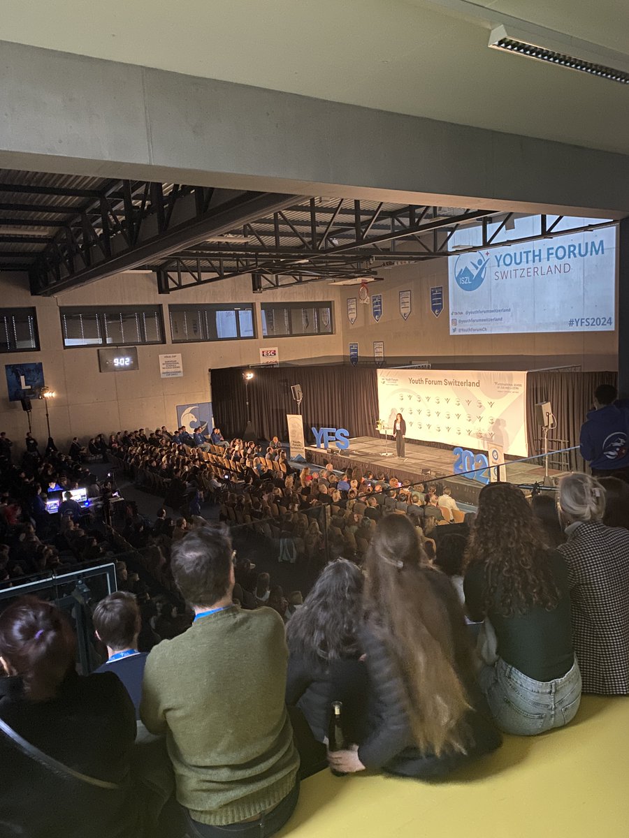 Kerry Paron tweet media