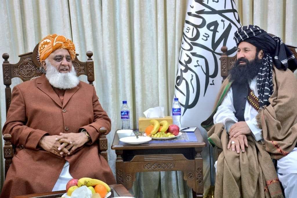 اے سفیر امن اے بہار چمن
تو سلامت رہے تا قیامت رہے 
#سفیرامن_مولانا