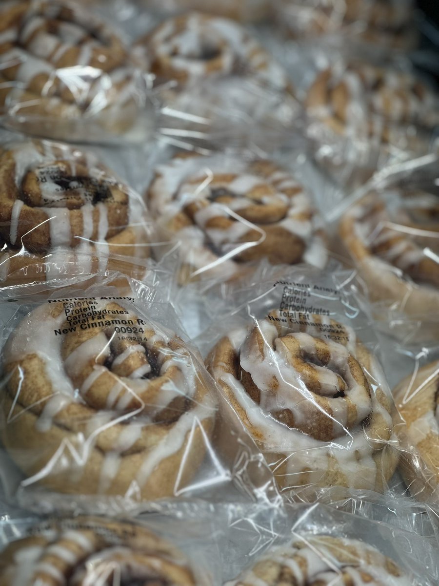Cinnamon rolls are ready 🥰