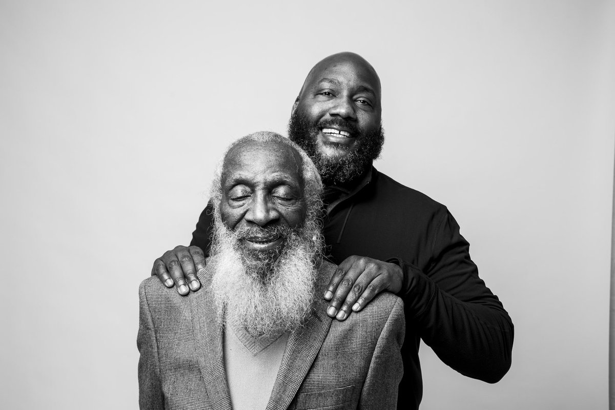 TotemPoleNation's tweet photo. Thank you @3eEnergyDrink and @IAmDickGregory!
The Official Energy Drink of @TotemPoleNation!
#TPN #TotemPoleNation #3Eenergy https://t.co/N1C5e17MVC
