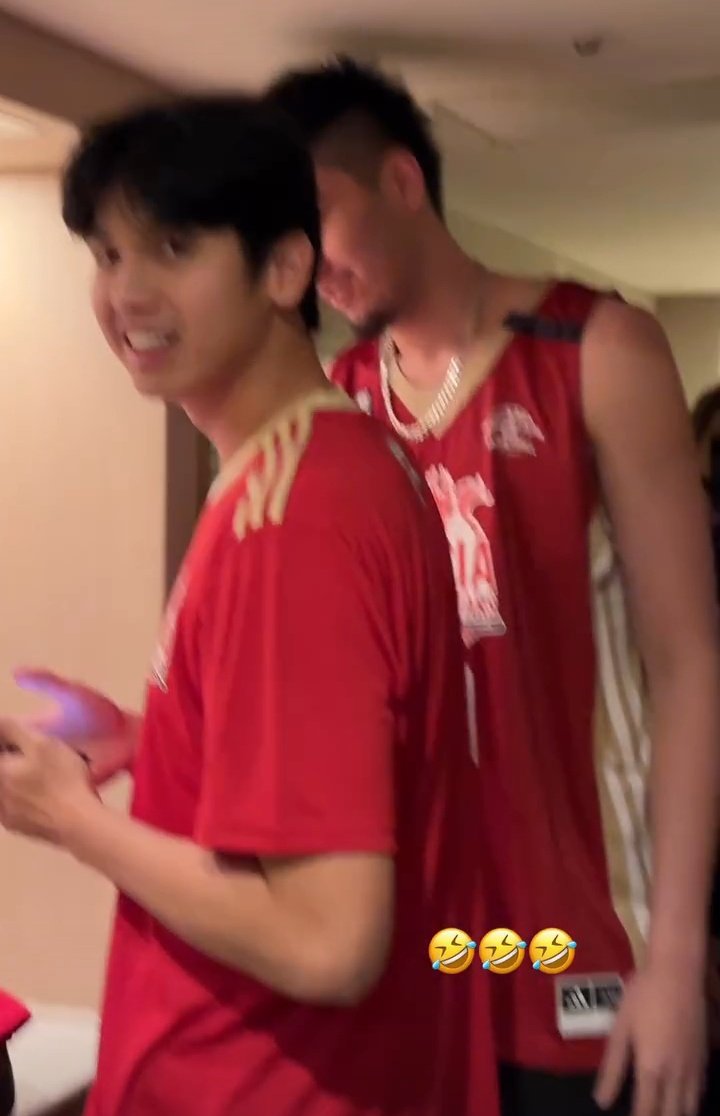 teamcarltamayo's tweet photo. ang pogi naman ng bata nato

📷  3rd_e https://t.co/SBQsUUWWIU