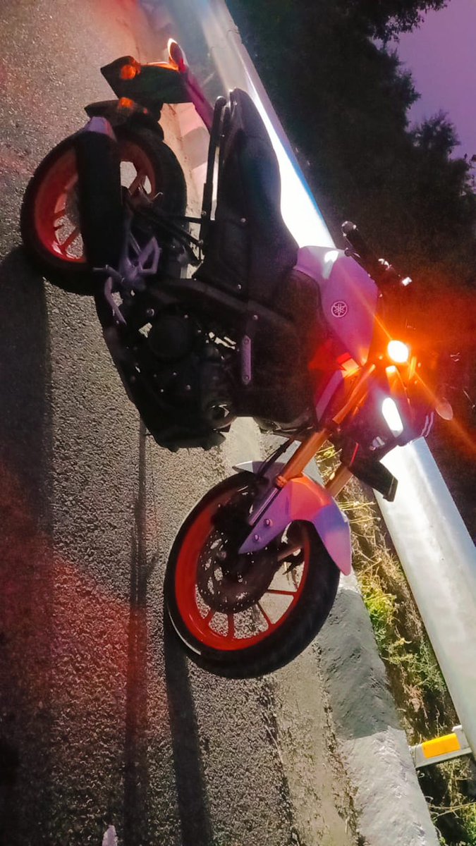 DynamicRiding's tweet photo. Random biker: 
What's the best trip you have made with your bike???
Me: 
Every Single one of them!!😎
🔥🔥 
#travel #bikers #motovlog #winterrides #trips #tours #mt15 #yamaha #yamahamt15 #thursdayvibes #dynamicriding https://t.co/K0bBaIWCHv