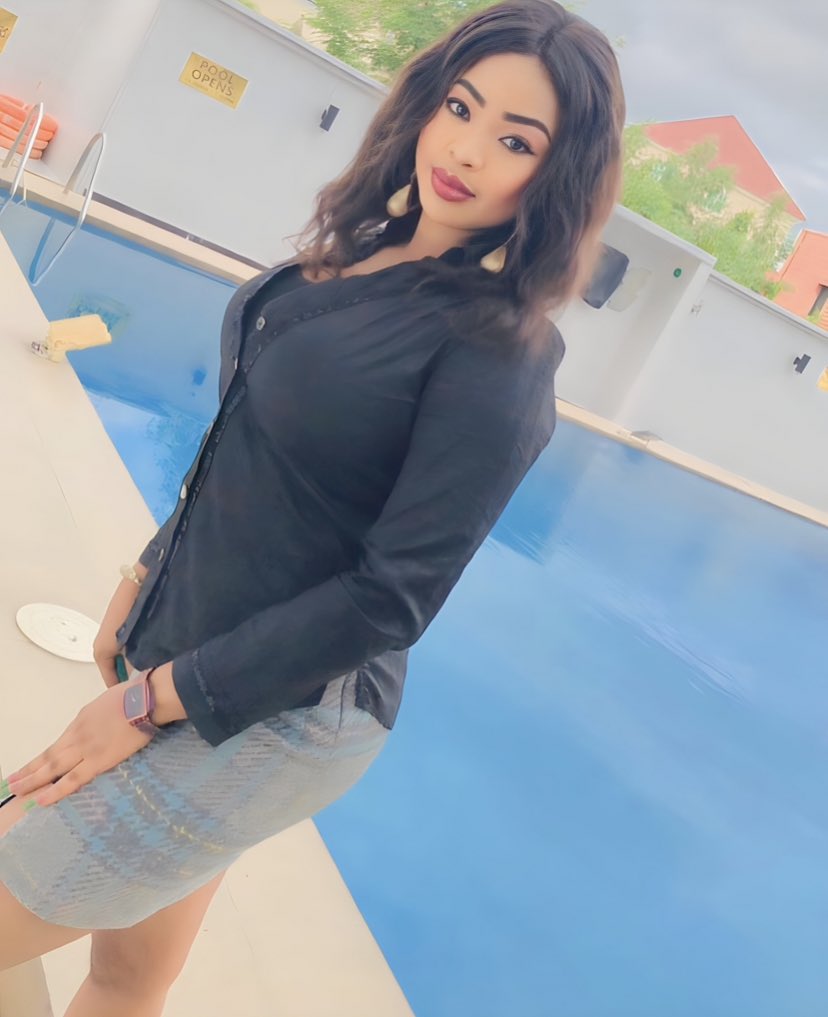 temipearl_'s tweet photo. Every moment is a fresh beginning.
Cheers to the weekend! π₯
#TemitopeAdekunle #CXBabe #Hope #mindset #carpediem https://t.co/uOHvxow2cX